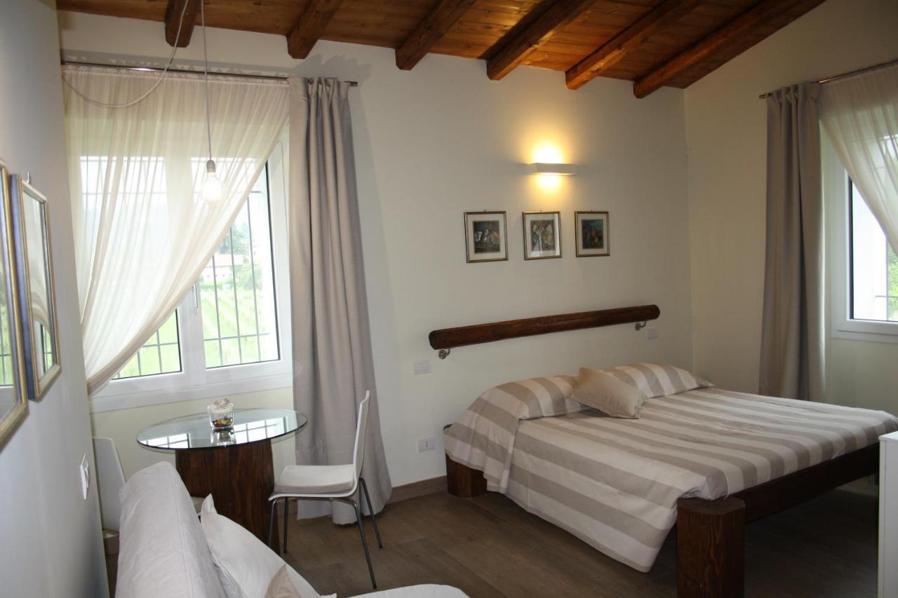 Cascina San Martino Bed & Breakfast Passirano Ngoại thất bức ảnh