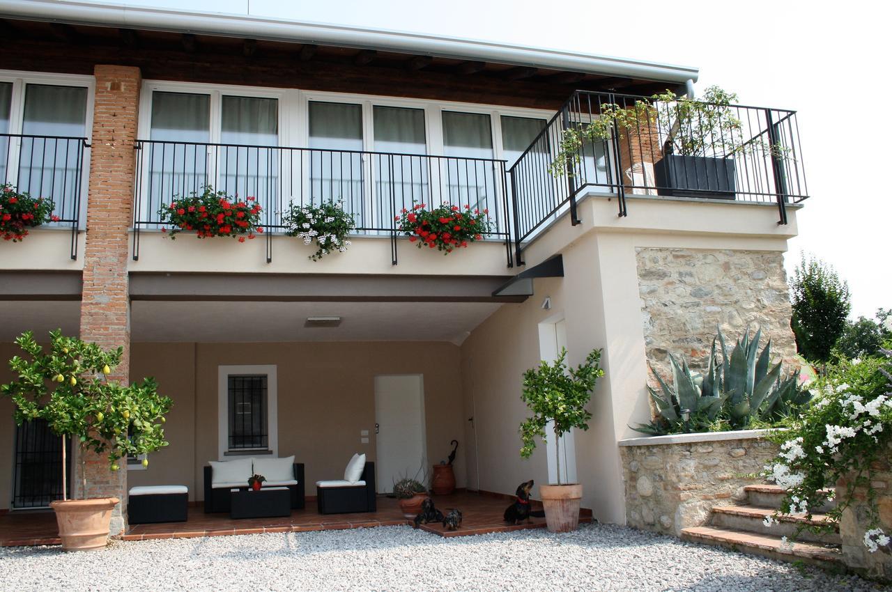 Cascina San Martino Bed & Breakfast Passirano Ngoại thất bức ảnh