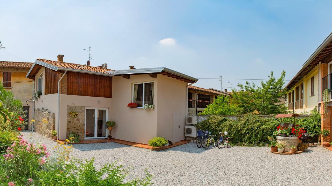 Cascina San Martino Bed & Breakfast Passirano Ngoại thất bức ảnh